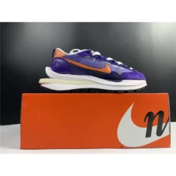 HypeYourBeast Nike Vaporwaffle Sacai Dark Iris