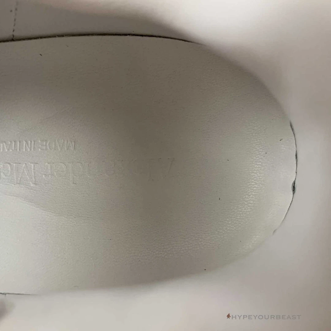HypeYourBeast Alexander McQueen White / Purple A. Mcqueen 7 HypeYourBeast Alexander McQueen White / Purple A. Mcqueen