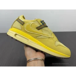 HypeYourBeast Travis Scott X Nike Air Max 1 'Wheat' 26 HypeYourBeast Travis Scott X Nike Air Max 1 'Wheat'