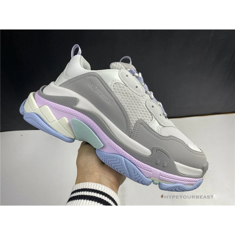 Hypeyourbeast Balenciaga Triple S BCG Triple S Grey / Pink 2 Hypeyourbeast Balenciaga Triple S BCG Triple S Grey / Pink