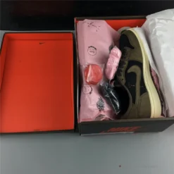 Hypeyourbeast Travis Scott X Air Jordan 1 Low 'Mocha'