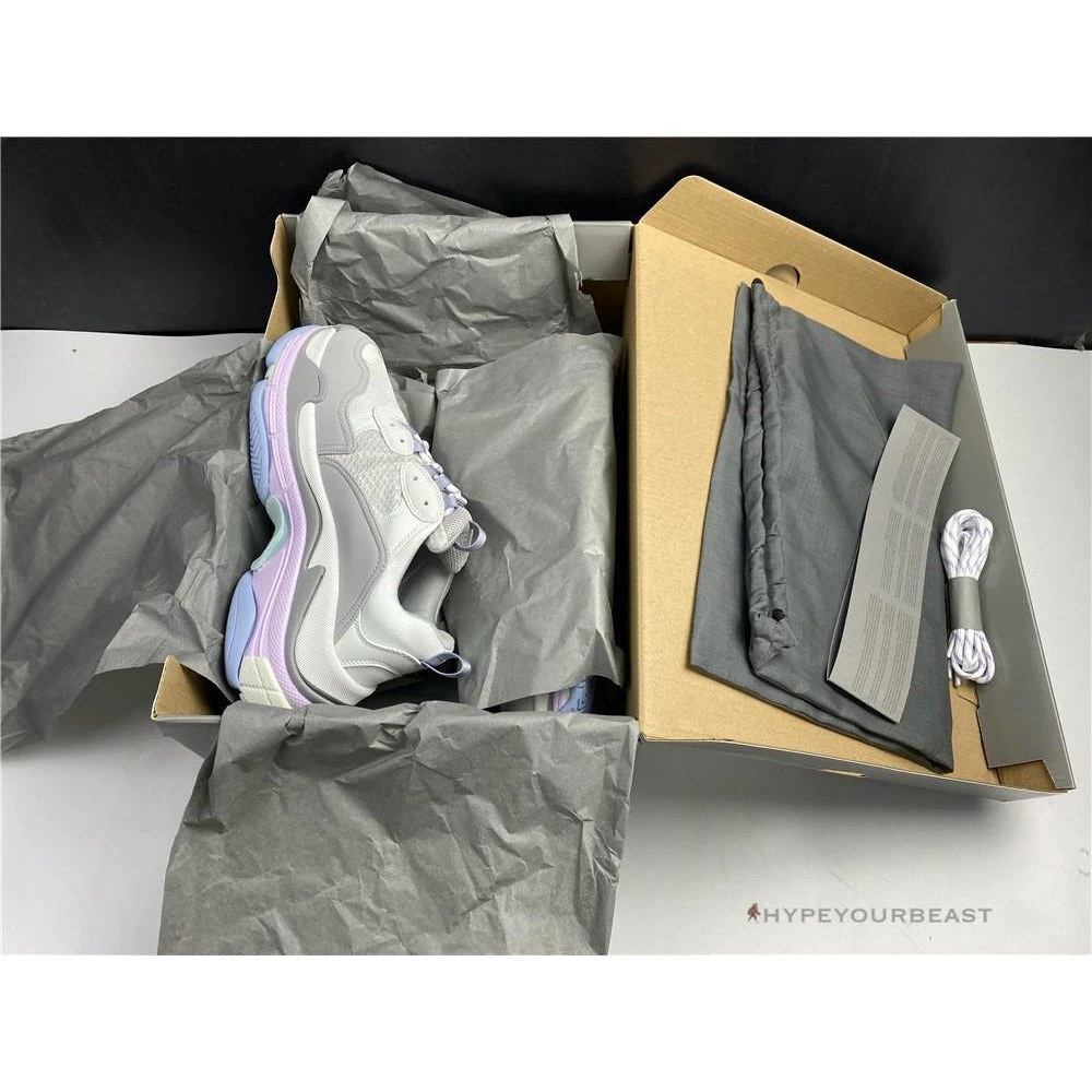 Hypeyourbeast Balenciaga Triple S BCG Triple S Grey / Pink 3 Hypeyourbeast Balenciaga Triple S BCG Triple S Grey / Pink
