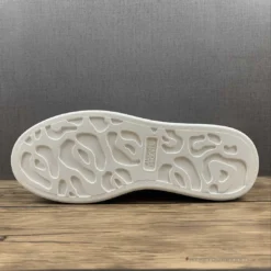 HypeYourBeast Alexander McQueen White / Purple A. Mcqueen 28 HypeYourBeast Alexander McQueen White / Purple A. Mcqueen