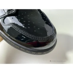 Hypeyourbeast Air Jordan 1 High 'Black Metallic Gold' 24 Hypeyourbeast Air Jordan 1 High 'Black Metallic Gold'