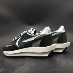 Hypeyourbeast Nike LD Waffle Sacai Dark Grey 28 Hypeyourbeast Nike LD Waffle Sacai Dark Grey