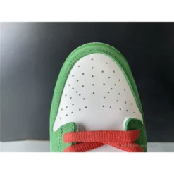 Hypeyourbeast Nike Dunk Sb Low Heineken 23 Hypeyourbeast Nike Dunk Sb Low Heineken