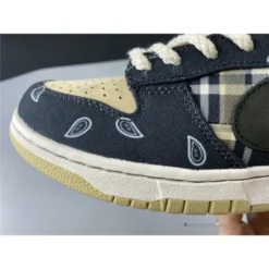 Hypeyourbeast Nike SB Dunk Low Travis Scott 18 Hypeyourbeast Nike SB Dunk Low Travis Scott