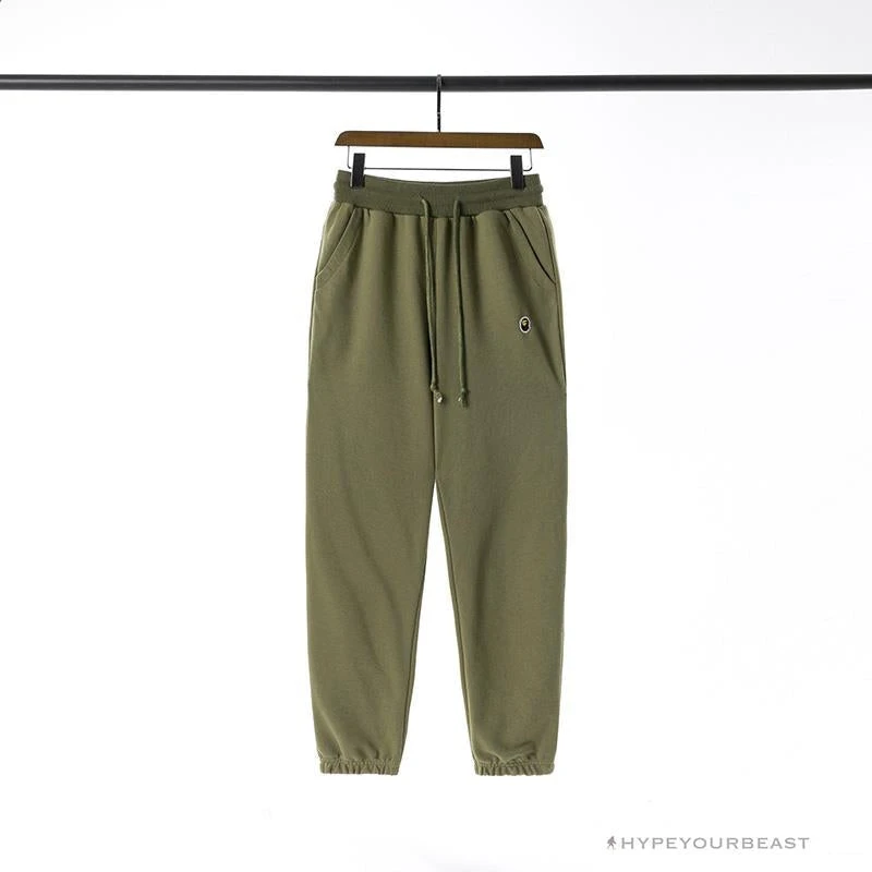 Hypeyourbeast BAPE Classic Ape Head Embroidered Standard Cotton Terry Pants 'ARMY GREEN' 1 Hypeyourbeast BAPE Classic Ape Head Embroidered Standard Cotton Terry Pants 'ARMY GREEN'