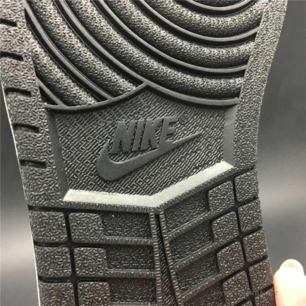 Hypeyourbeast Air Jordan 1 Retro High Sports Illustrated (A Star Is Born) 10 Hypeyourbeast Air Jordan 1 Retro High Sports Illustrated (A Star Is Born)