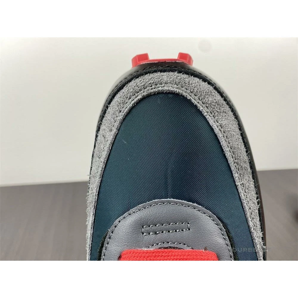 HypeYourBeast Nike Sacai 'Undercover' Red 9 HypeYourBeast Nike Sacai 'Undercover' Red