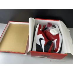 Hypeyourbeast Air Jordan 1 Retro High Snake Chicago Satin 34 Hypeyourbeast Air Jordan 1 Retro High Snake Chicago Satin