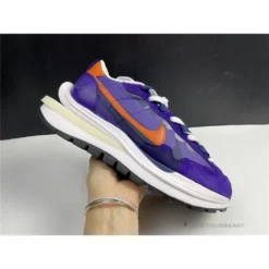 HypeYourBeast Nike Vaporwaffle Sacai Dark Iris
