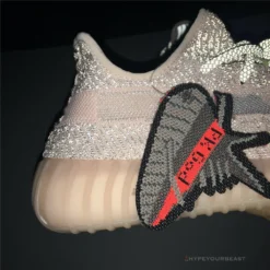 Hypeyourbeast Adidas Yeezy Boost 350 V2 'Synth' (Reflective) 19 Hypeyourbeast Adidas Yeezy Boost 350 V2 'Synth' (Reflective)