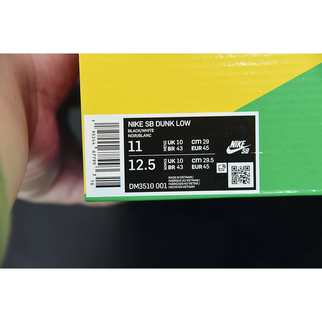 HypeYourBeast Quartersnacks X Dunk Low SB 'Little Debbie’s Zebra Cakes' 7 HypeYourBeast Quartersnacks X Dunk Low SB 'Little Debbie’s Zebra Cakes'