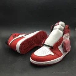 HypeYourBeast Air Jordan 1 Retro High OG 'Chicago'