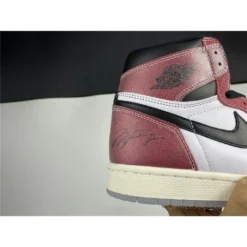 Hypeyourbeast Trophy Room X Air Jordan 1 High OG 25 Hypeyourbeast Trophy Room X Air Jordan 1 High OG