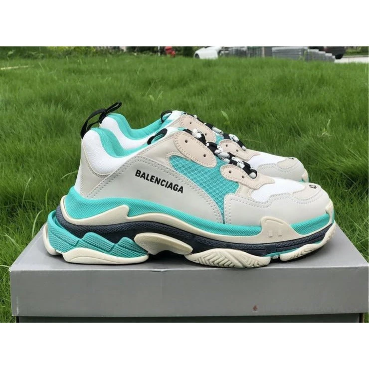 Hypeyourbeast BCG Triple S White Green Balenciaga Triple S 3 Hypeyourbeast BCG Triple S White Green Balenciaga Triple S