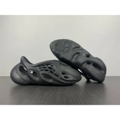 Hypeyourbeast Yeezy Foam Runner Black