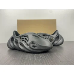 Hypeyourbeast Yeezy Foam Runner Black 25 Hypeyourbeast Yeezy Foam Runner Black