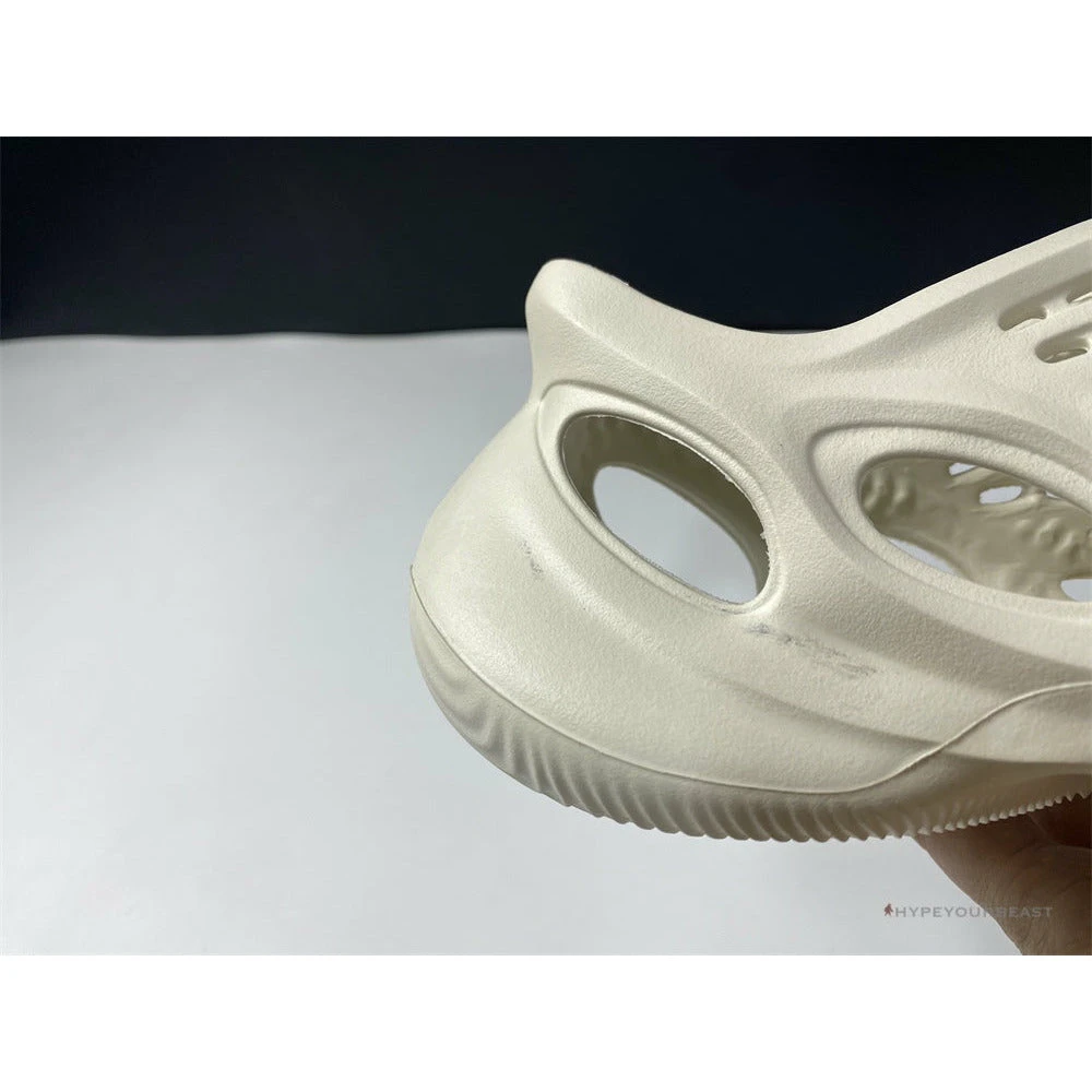 Hypeyourbeast Yeezy Foam Runner Sand 11 Hypeyourbeast Yeezy Foam Runner Sand