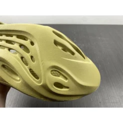 Hypeyourbeast Yeezy Foam Runner 'Yellow' 31 Hypeyourbeast Yeezy Foam Runner 'Yellow'
