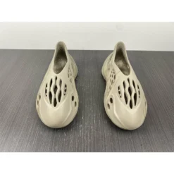Hypeyourbeast Yeezy Foam Runner Beige 22 Hypeyourbeast Yeezy Foam Runner Beige