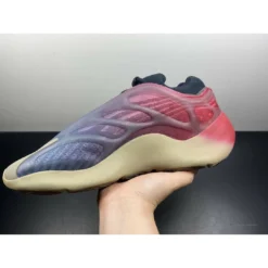 Hypeyourbeast Adidas Yeezy 700 V3 'Fade Carbon'