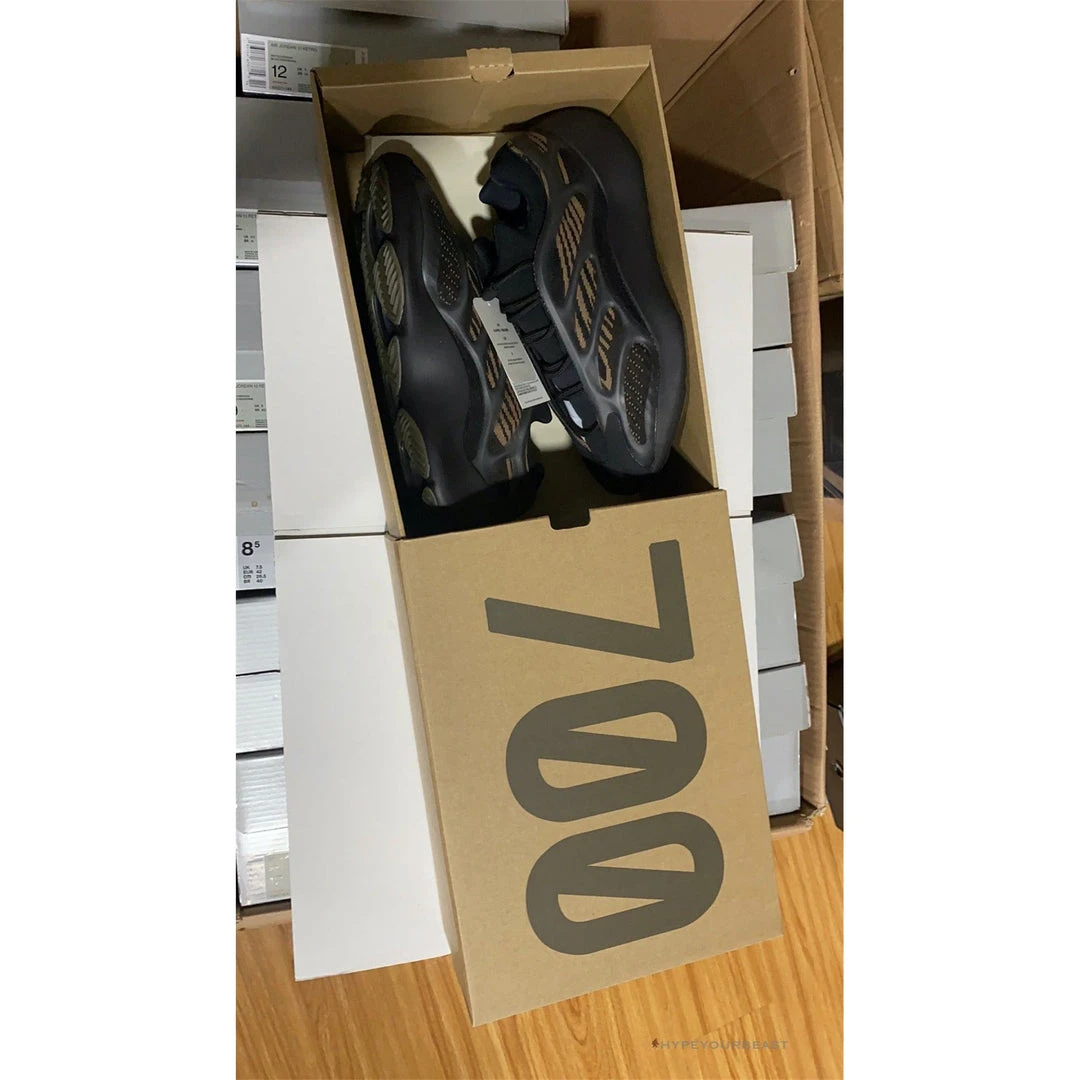 Hypeyourbeast Yeezy 700 V3 'Clay Brown' 8 Hypeyourbeast Yeezy 700 V3 'Clay Brown'