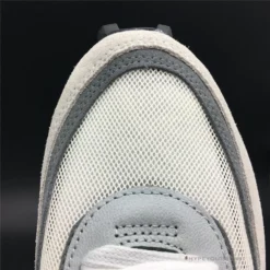 Hypeyourbeast Nike LD Waffle Sacai White Grey 26 Hypeyourbeast Nike LD Waffle Sacai White Grey