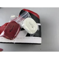 Hypeyourbeast Air Jordan 1 Retro High Snake Chicago Satin 37 Hypeyourbeast Air Jordan 1 Retro High Snake Chicago Satin