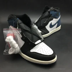 Hypeyourbeast Air Jordan 1 Retro High OG Blue Moon