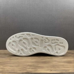 HypeYourBeast Alexander McQueen White / Blue 27 HypeYourBeast Alexander McQueen White / Blue