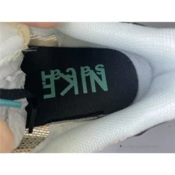 Hypeyourbeast Sacai X Nike Pegasus Vaporfly Red 27 Hypeyourbeast Sacai X Nike Pegasus Vaporfly Red