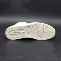 Hypeyourbeast Air Jordan 1 Retro High OG 'Sail' 43 Hypeyourbeast Air Jordan 1 Retro High OG 'Sail'