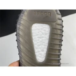 HypeYourBeast Adidas Yeezy Boost 350 V2 Ash 34 HypeYourBeast Adidas Yeezy Boost 350 V2 Ash