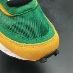Hypeyourbeast Nike LD Waffle Sacai Green Multi