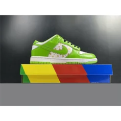 Hypeyourbeast Nike SB Dunk Low Supreme Mean Green