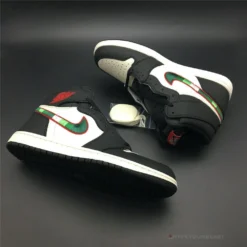 Hypeyourbeast Air Jordan 1 Retro High Sports Illustrated (A Star Is Born) 44 Hypeyourbeast Air Jordan 1 Retro High Sports Illustrated (A Star Is Born)