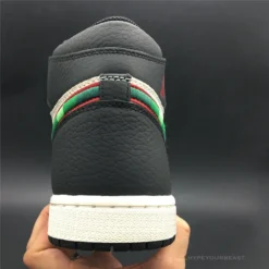 Hypeyourbeast Air Jordan 1 Retro High Sports Illustrated (A Star Is Born) 47 Hypeyourbeast Air Jordan 1 Retro High Sports Illustrated (A Star Is Born)