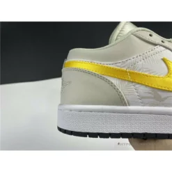 Hypeyourbeast Air Jordan 1 Low 'Palm Tree Beige Yellow' 29 Hypeyourbeast Air Jordan 1 Low 'Palm Tree Beige Yellow'