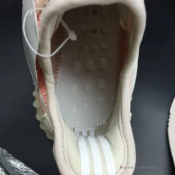 Hypeyourbeast Adidas Yeezy Boost 350 V2 'Sply Pink' 47 Hypeyourbeast Adidas Yeezy Boost 350 V2 'Sply Pink'