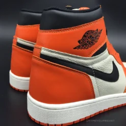 Hypeyourbeast Air Jordan 1 Retro High OG 'Reverse Shattered Backboard' 25 Hypeyourbeast Air Jordan 1 Retro High OG 'Reverse Shattered Backboard'
